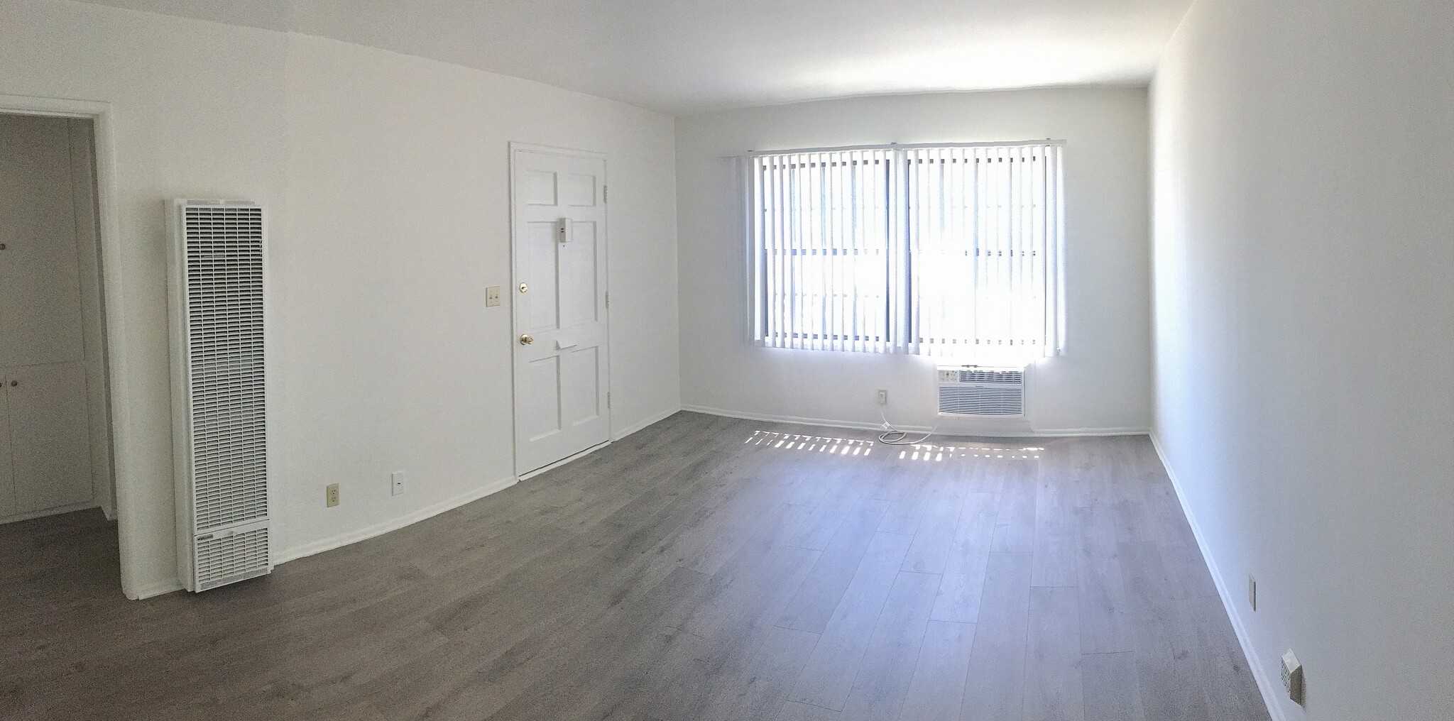 Living Room - 4941 Whitsett Ave
