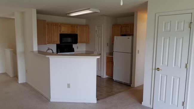 Building Photo - 106 Oriole Ct