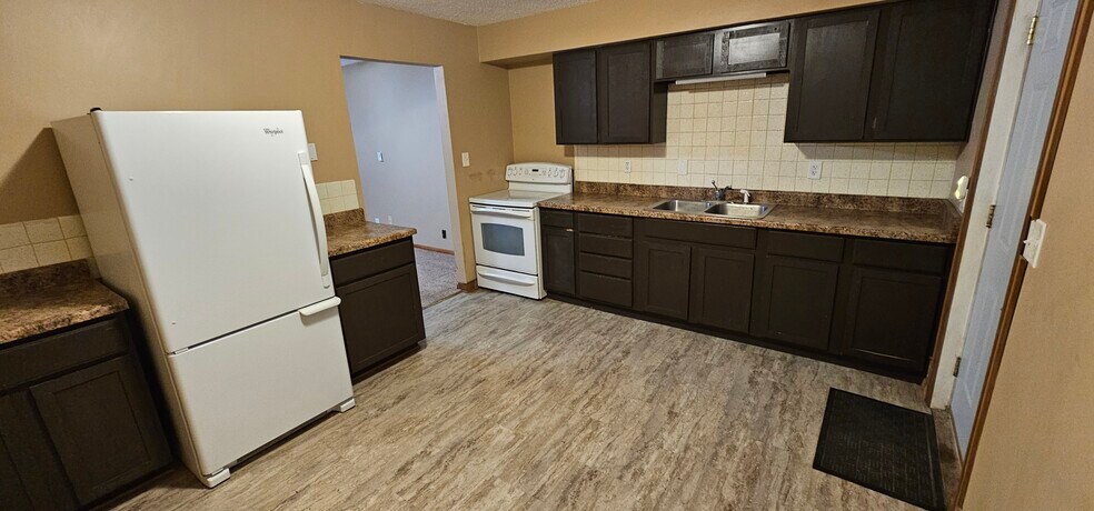 Kitchen - 1205 Pattee St