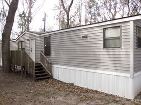 Building Photo - Grove Point Mobile Homes