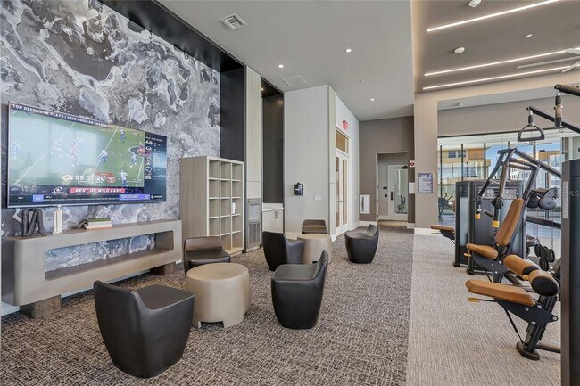 Building Photo - 275 1st Ave S