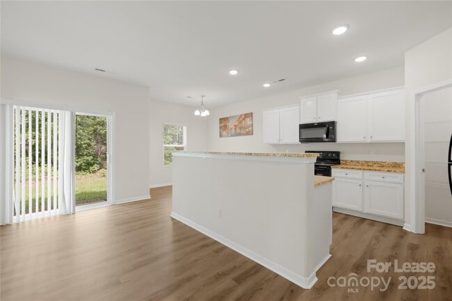 Building Photo - 6329 Marquam Pl