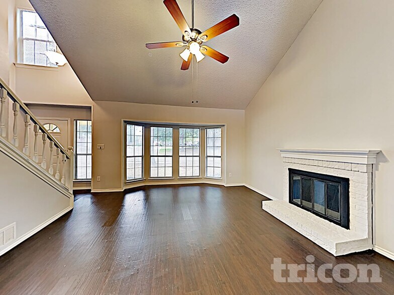 Building Photo - 4740 Waxwing Dr