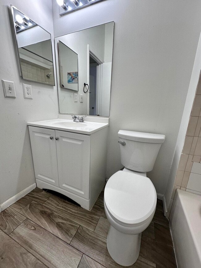 Building Photo - 306 Harbour Pointe Way