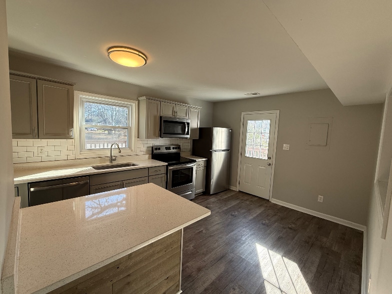 Building Photo - 5303 Ridgerun Ct