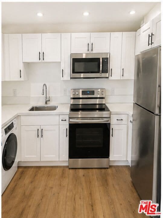 Building Photo - 7011 Andasol Ave