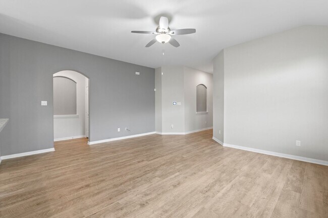 Building Photo - MOVE-IN SPECIAL: 50% Off Month 2 – 4BR Hom...