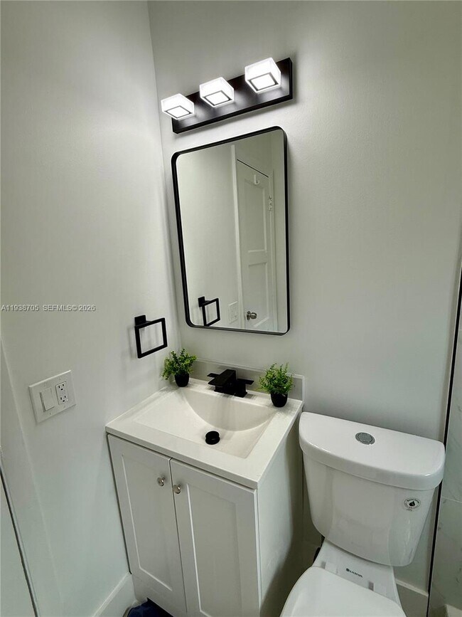 Building Photo - 864 80th St