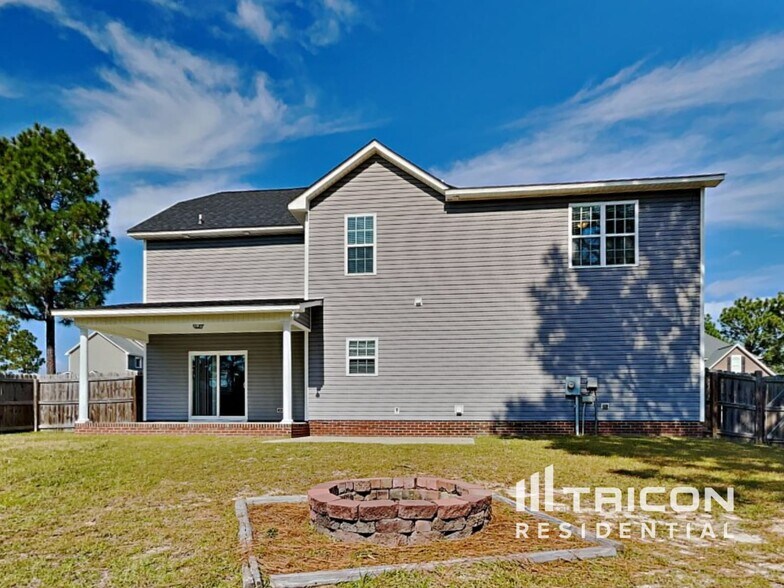 Building Photo - 340 Advance Dr