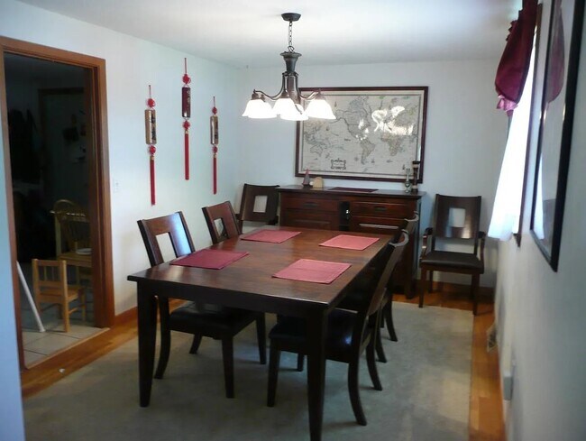 dining room - 1 Cayuga Dr