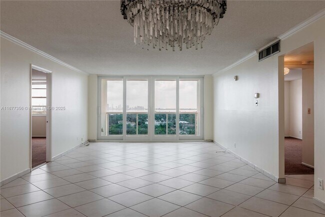 Building Photo - 6770 Indian Creek Dr