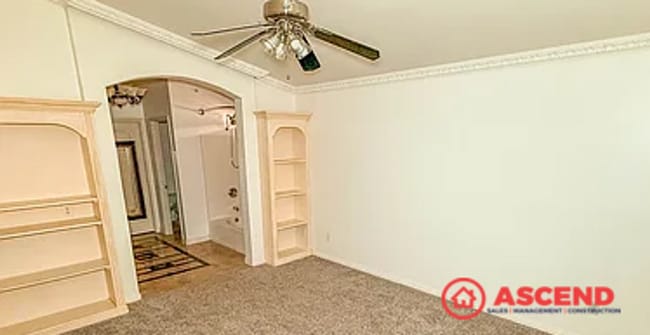 Building Photo - 4 Bedroom Home In Rosedale!!