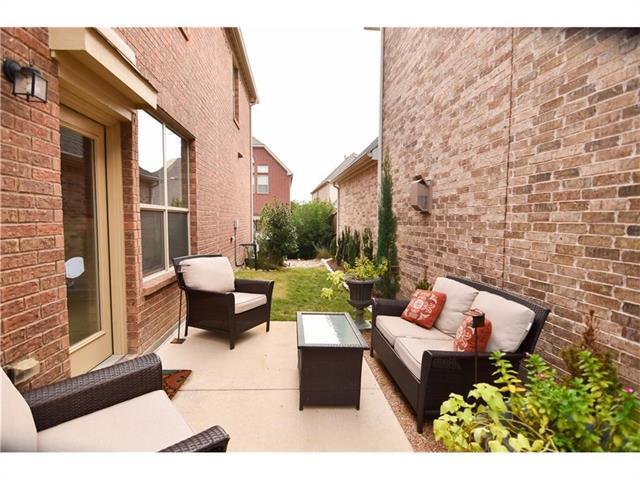 Building Photo - 1708 Estacado Dr