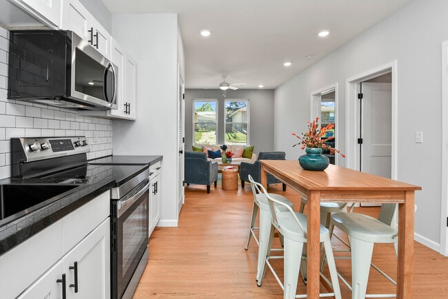 Building Photo - 505 W Grand St