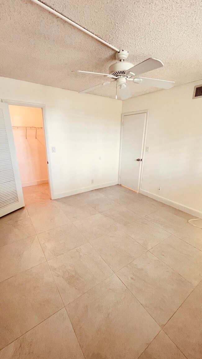 Building Photo - 4381 Trevi Ct