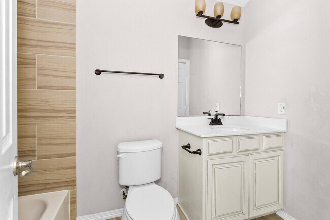 Building Photo - 6915 Pebble Pass Ln