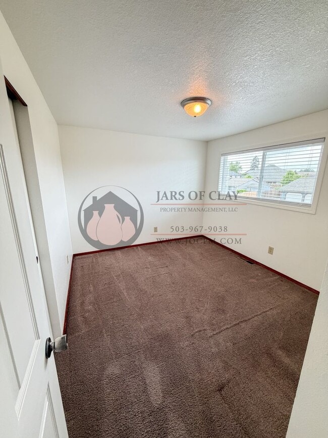 Building Photo - Laura/Bolliger #2022-1085