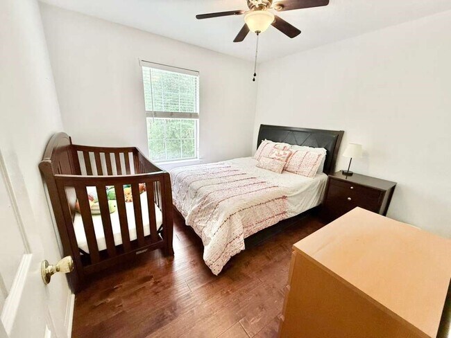 Building Photo - 65 S Hidden View Cir