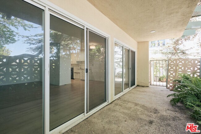 Building Photo - 7712 Pso Del Rey