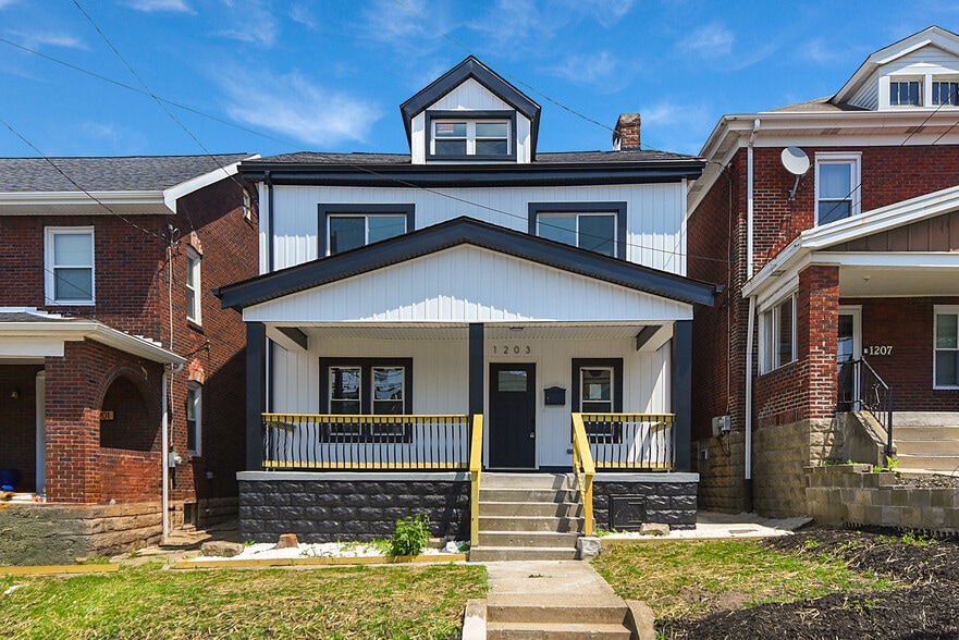 Primary Photo - 1203 Berkshire Ave