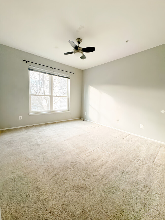 Building Photo - 1591 Spring Gate Dr.