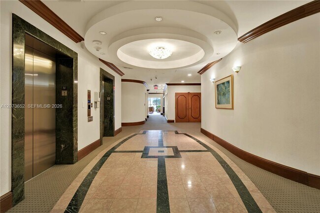 Building Photo - 5757 Collins Ave