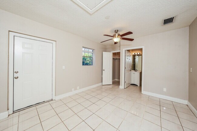 Building Photo - 5720 Royal Palm Beach Blvd