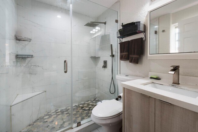 Building Photo - 5224 NE 1st Ave.