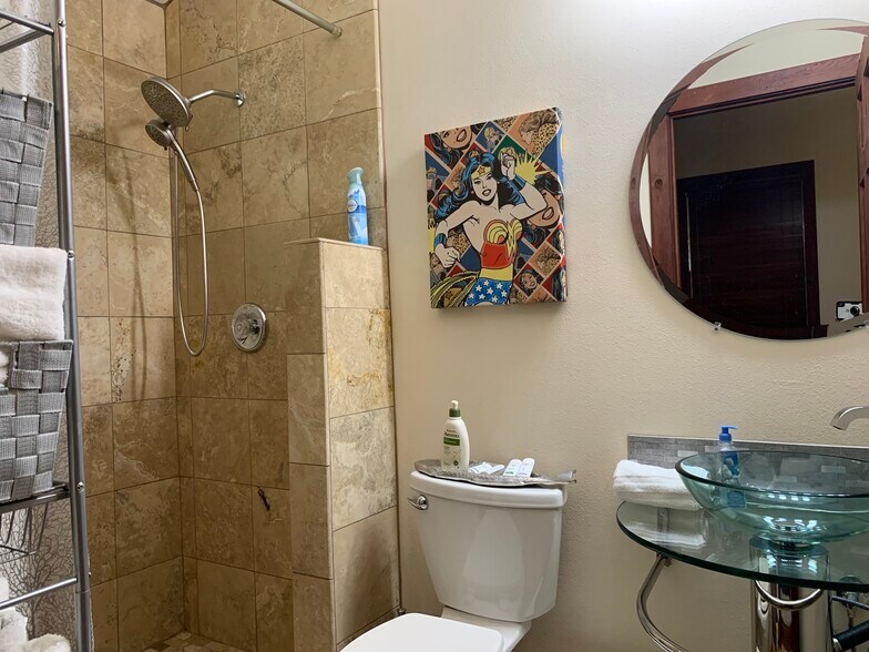 Room #A private bathroom. - 905 Prospect Ave