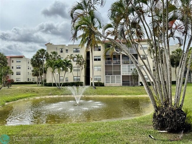 Building Photo - 1810 N Lauderdale Ave