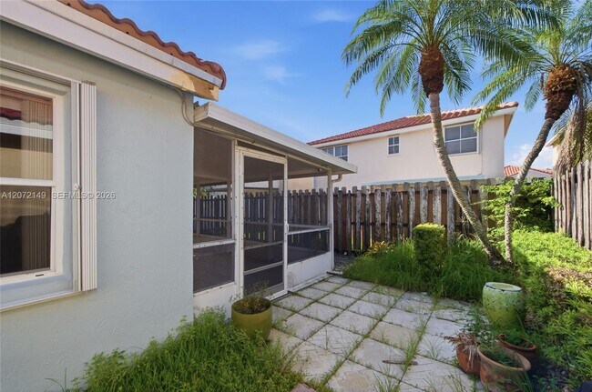 Building Photo - 7336 Granada Way