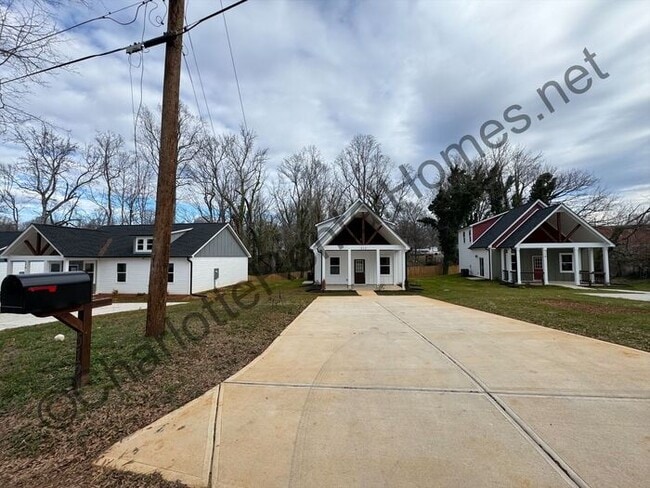 Building Photo - Be the first to live in this beautiful new construction home in Cherryville!