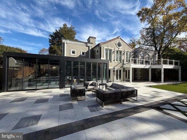 Building Photo - 5306 Bradley Blvd