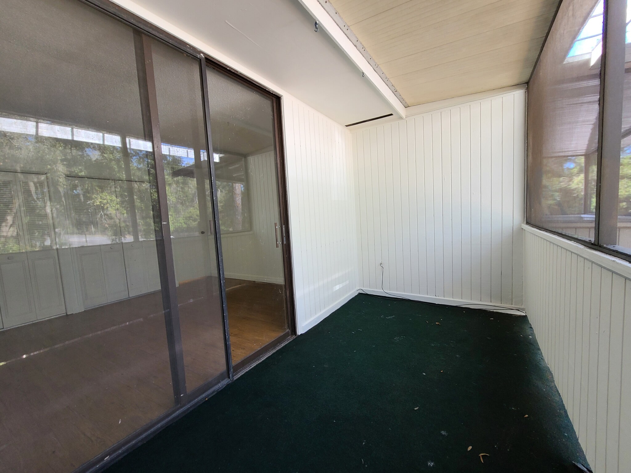 Building Photo - 701 SW 75th St