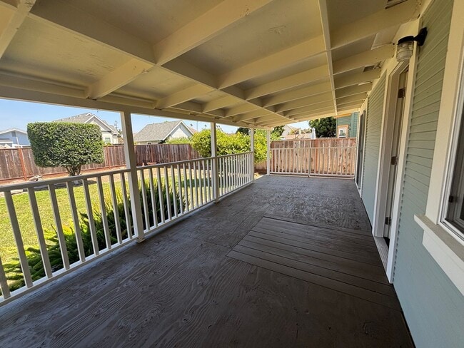 Building Photo - Historic Charm, Modern Comfort | 4BR +Bonu...