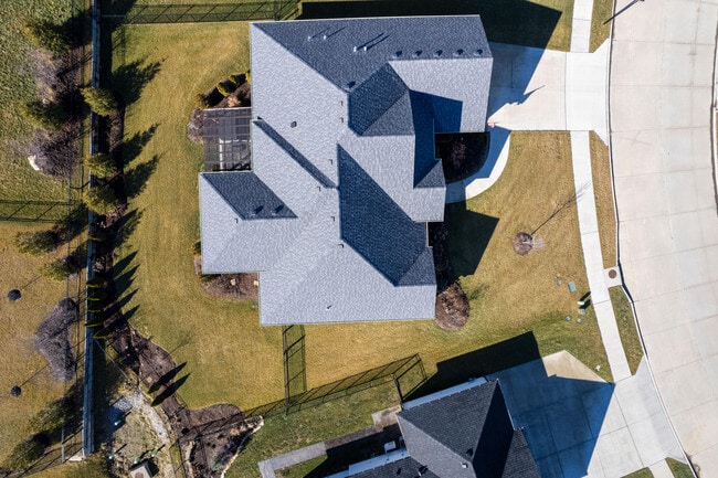 Building Photo - 4914 Glide Cv