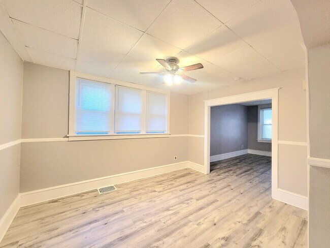 Building Photo - 602 Powell St