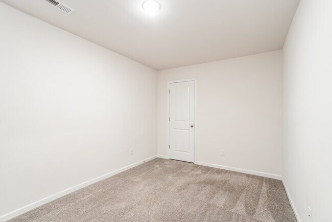 Building Photo - 4310 Drifter Dr