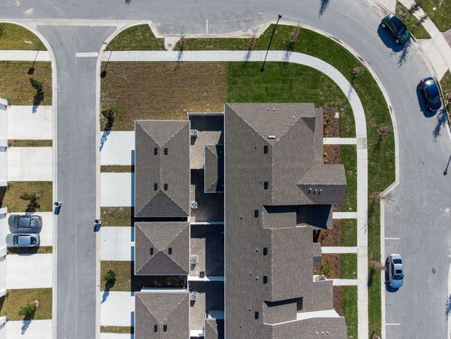 Building Photo - 2408 Rider Rain Ln