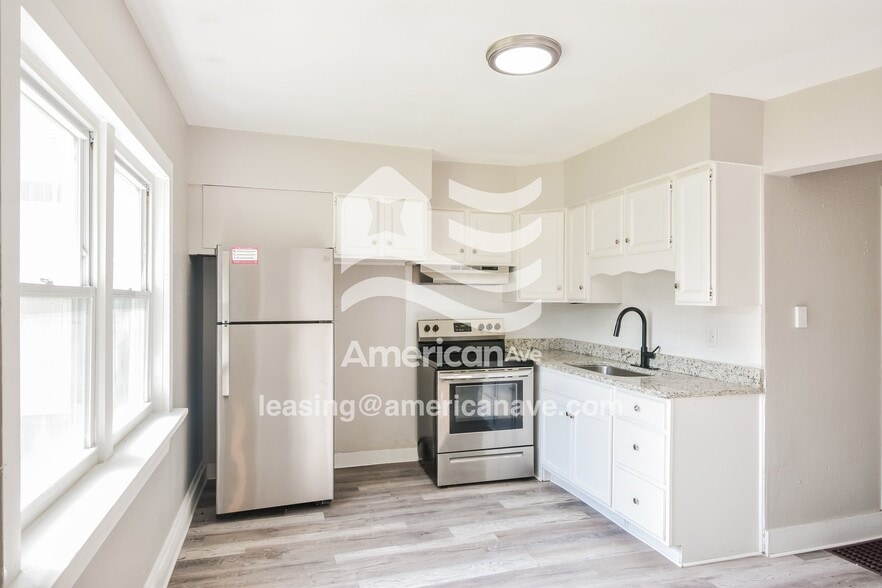 Building Photo - 3852 N 28th St