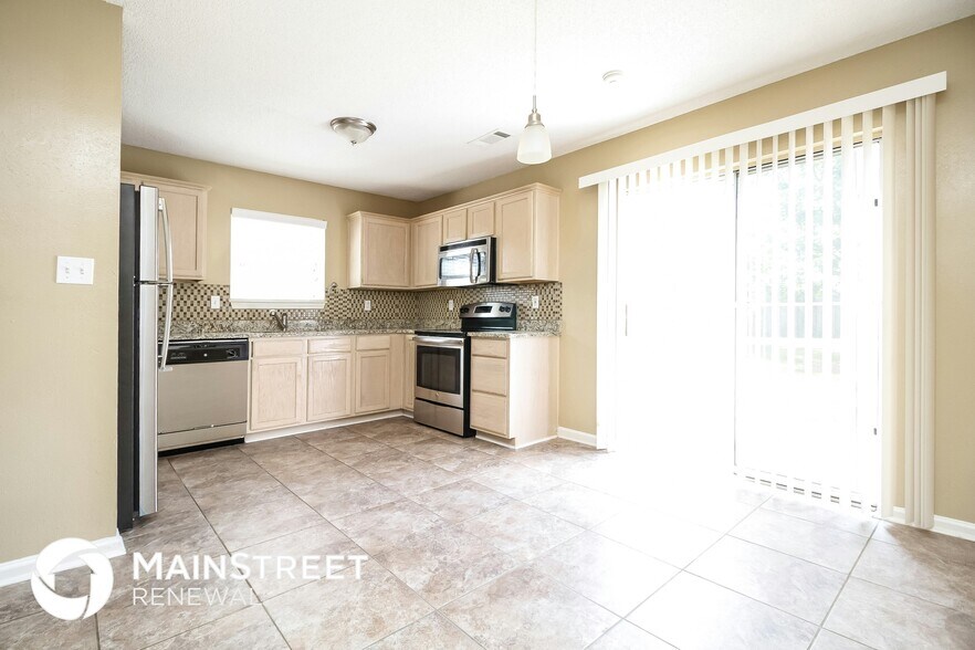 Building Photo - 7327 Fox Creek Dr