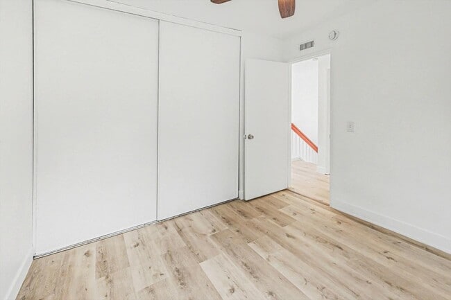 Building Photo - 1447 Manzana Way