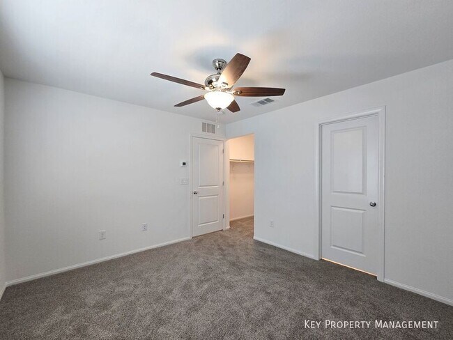 Building Photo - 5717 CRENELLATED St