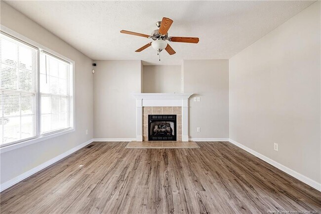 Building Photo - 1414 Seabiscuit Dr