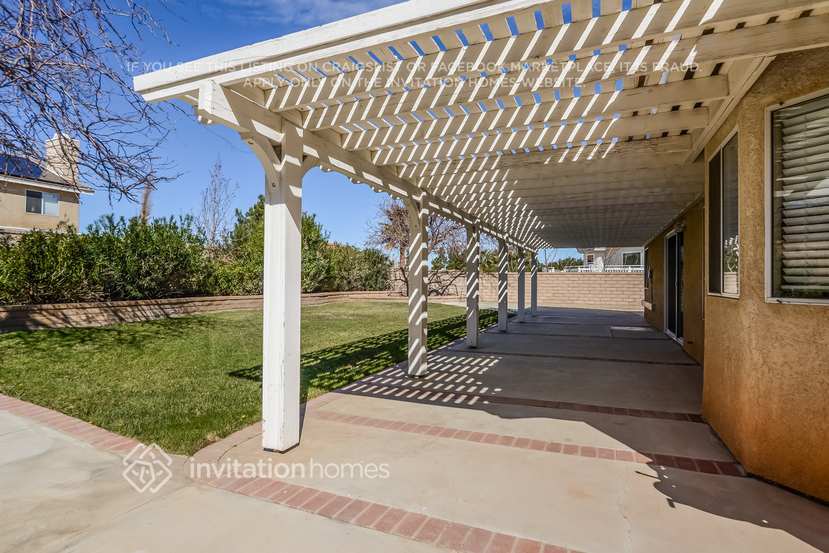 Building Photo - 41223 Maple St