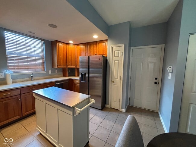 Building Photo - 6267 Eller Creek Way
