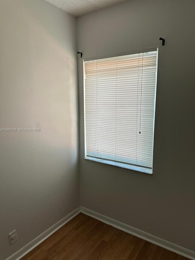 Building Photo - 1840 NW 119th St