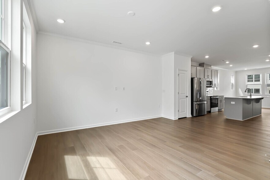 Building Photo - 1532 Crescent Townes Way