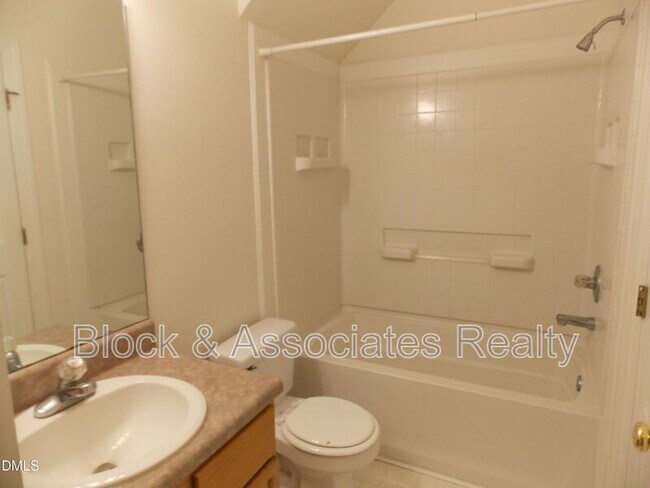 Building Photo - 2701 Sterling Park Dr