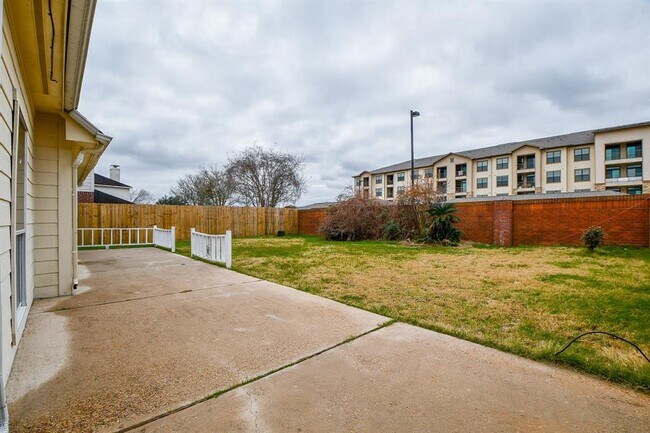 Building Photo - 4815 Mission Lake Ct